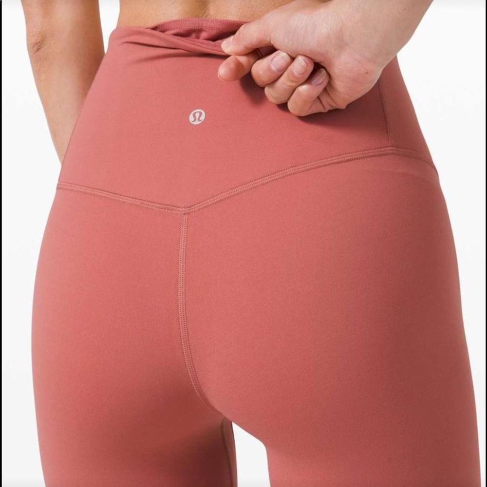 New Lululemon Unlimit HR Tight Leggings 25” Keyhole in Rose